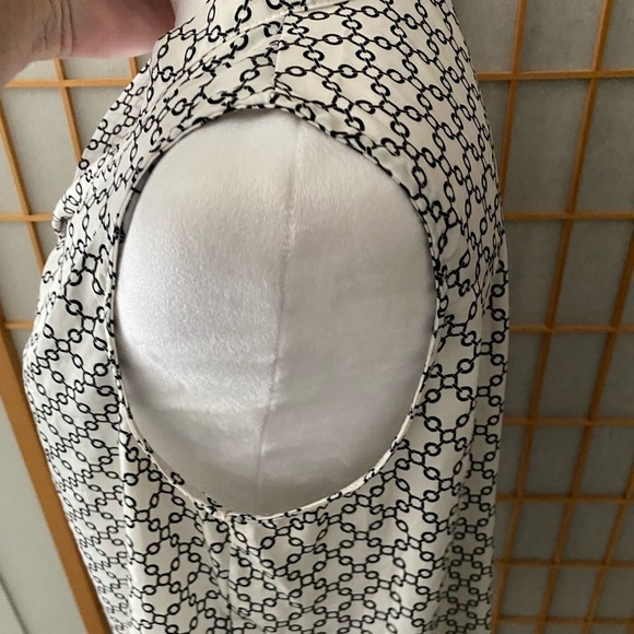 41 Hawthorn Womens S 4 6 White Black Geo Neck Tie Flowy Shirt Tank Top Blouse - Picture 4 of 7